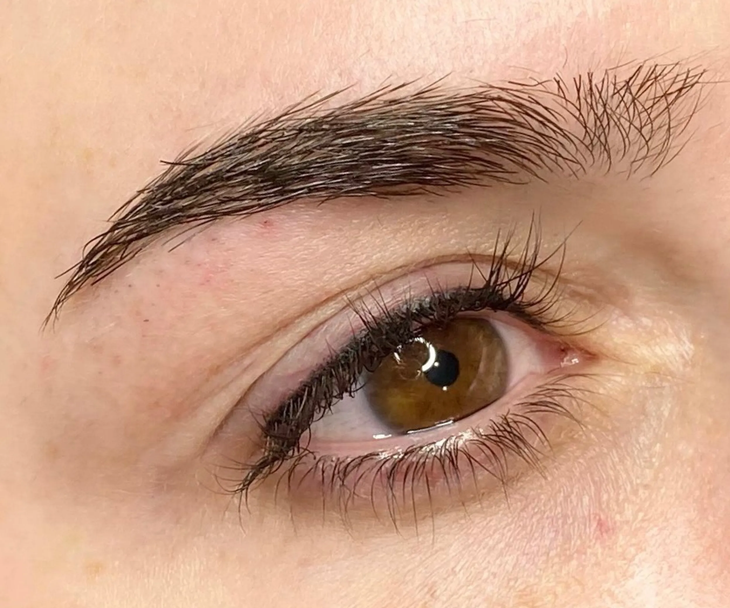 eyeliner cosmetic tattoo