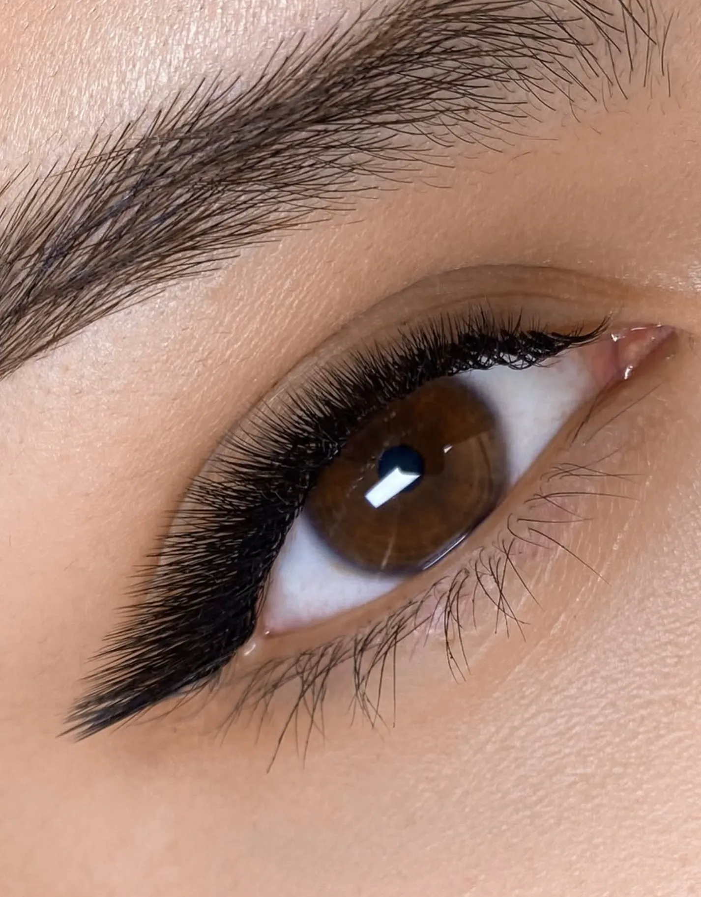 Can I put mascara on a lash lamination