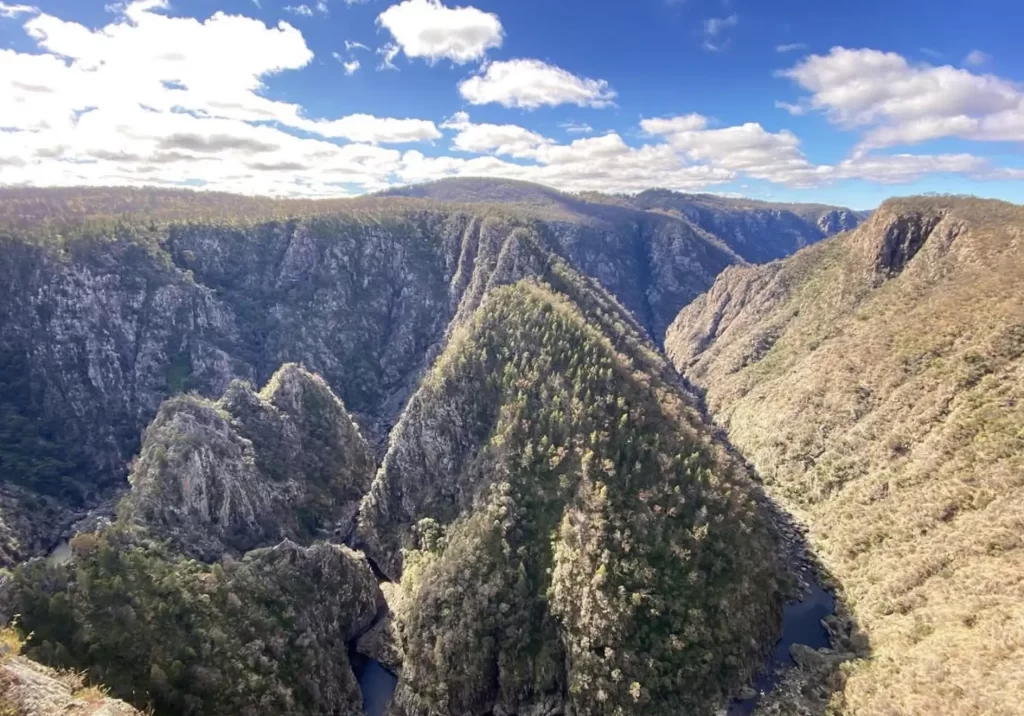 Oxley Wild Rivers — When Distance Knocks You For A Loop